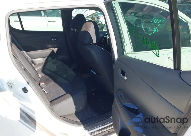 1N4CZ1CV9PC558542: 44047769