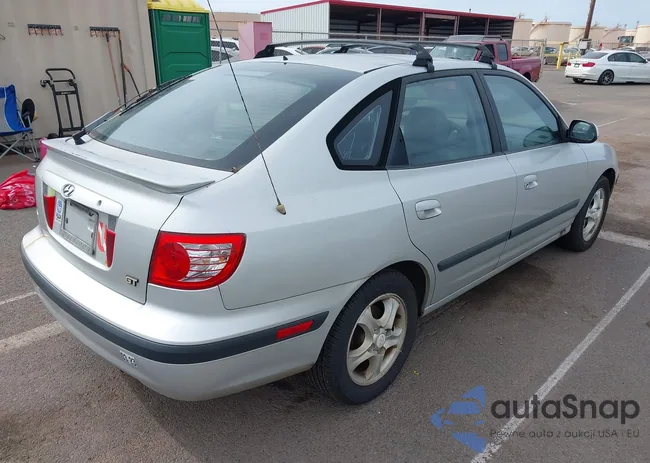 KMHDN56D55U164916: 44047775