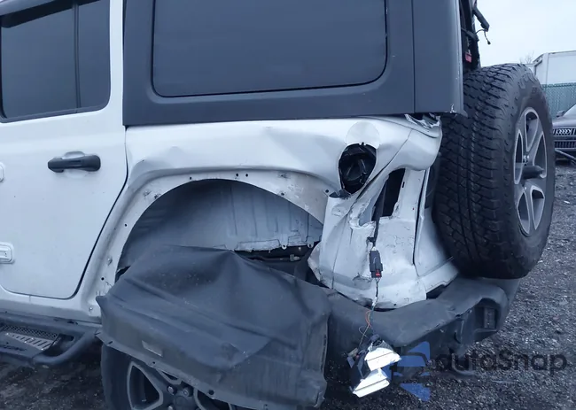 1C4HJXDN8MW532582: 44047832