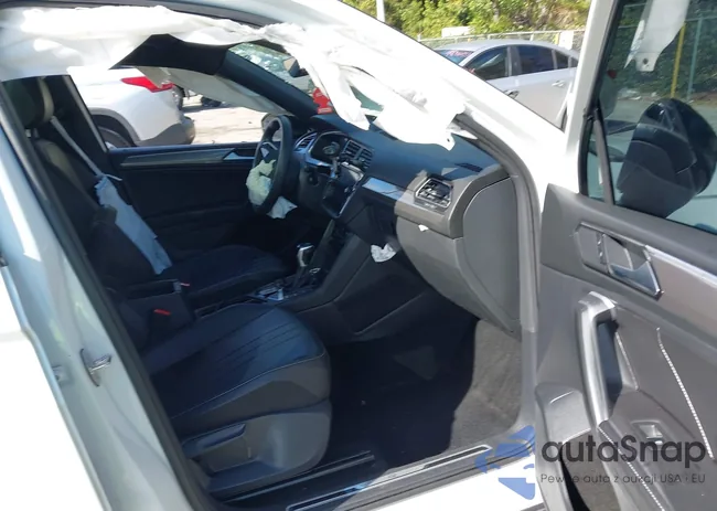 3VVCB7AX7RM038218: 44047953