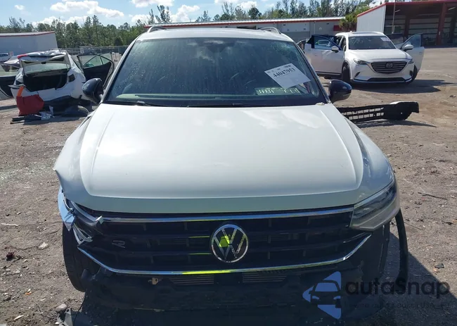 3VVCB7AX7RM038218: 44047953