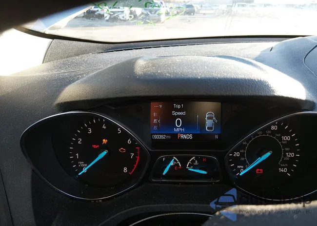 1FMCU0GDXJUB47989: 44047984