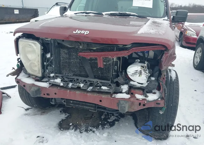 1J8GN28K18W126001: 44048053