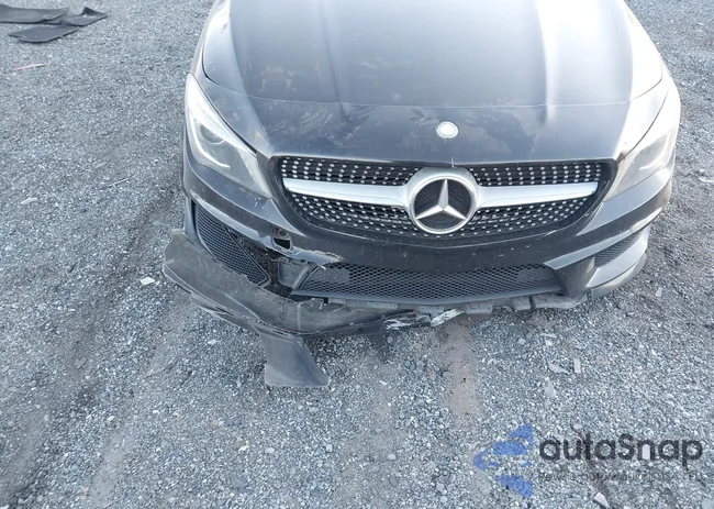 WDDSJ4EB4FN193780: 44048155