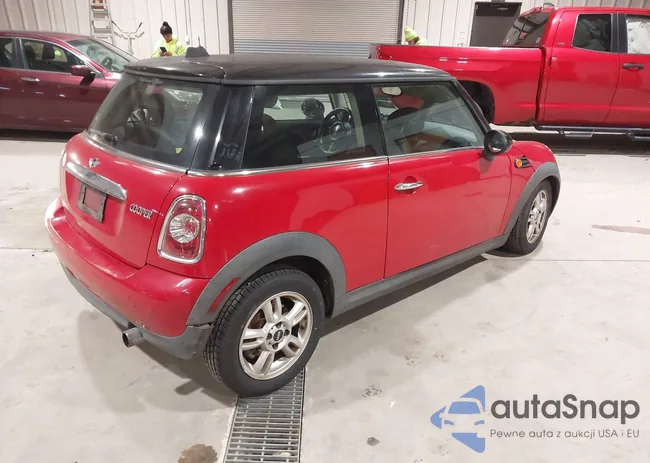 WMWSU3C52DT687537: 44048182