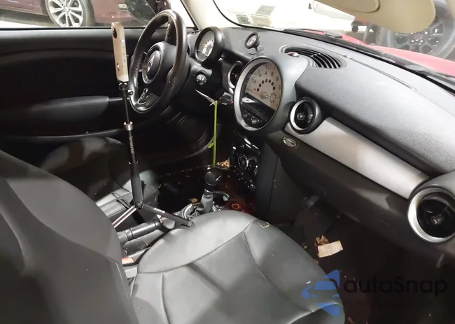 WMWSU3C52DT687537: 44048182