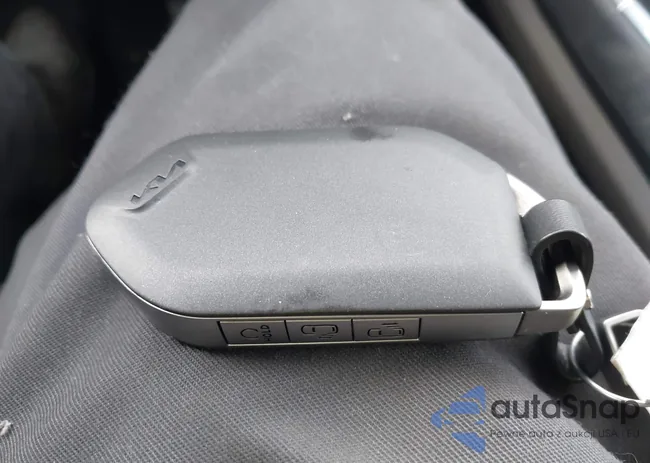 KNDNC5K33T6568052: 44047229