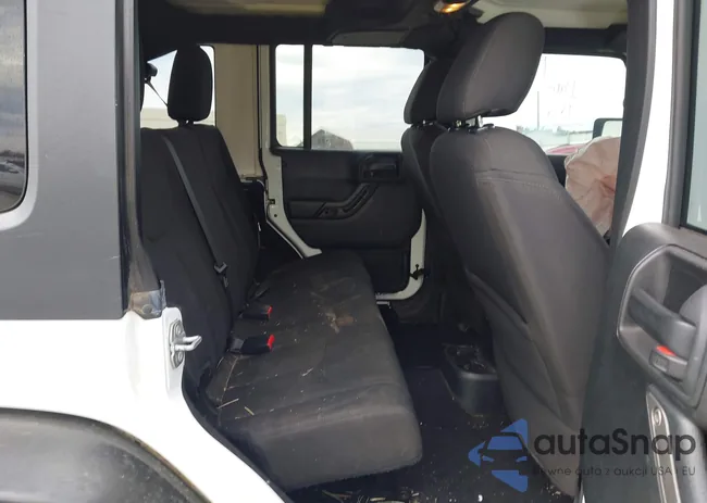 1C4BJWDG9HL732704: 44047341