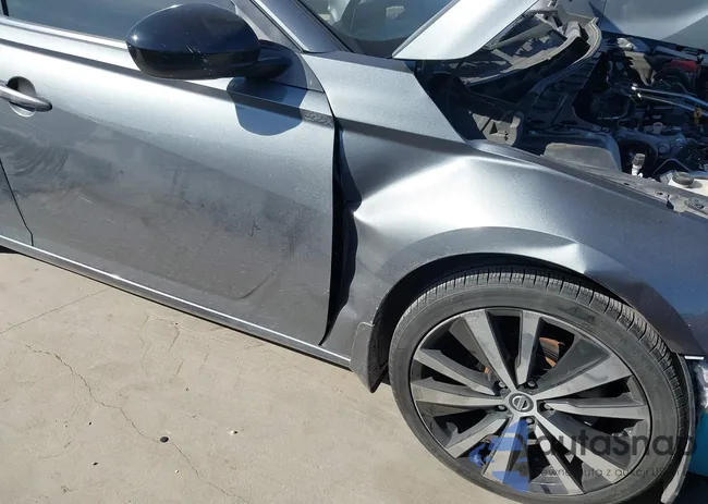 1N4BL4CV4MN382353: 44047353