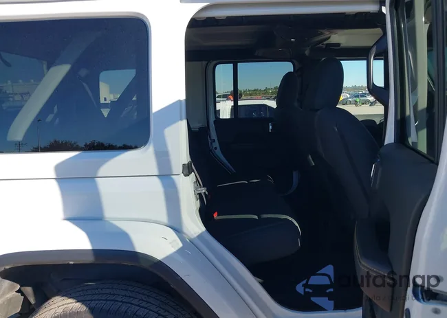 1C4PJXEN7SW525954: 44047360