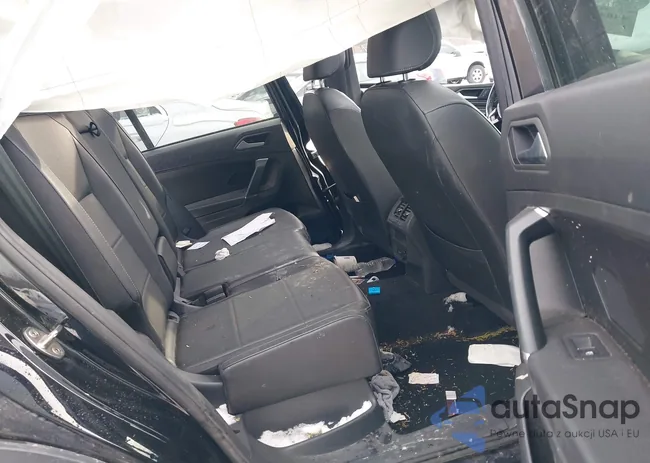 3VV2B7AX2LM121865: 44047482