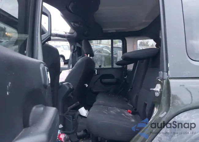 1C4HJXDM8MW623357: 44047534