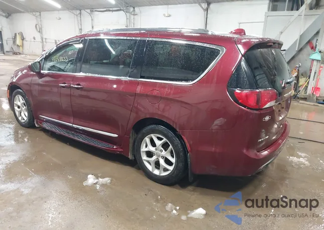 2C4RC1EG4HR743935: 44048633