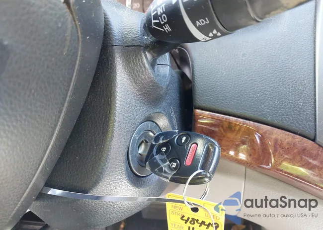 1HGCP2F86BA126914: 44048651