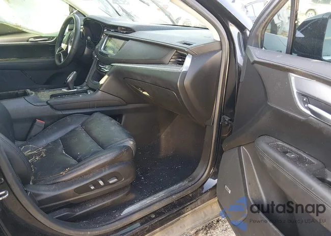 1GYKNBRS1HZ290373: 44048650