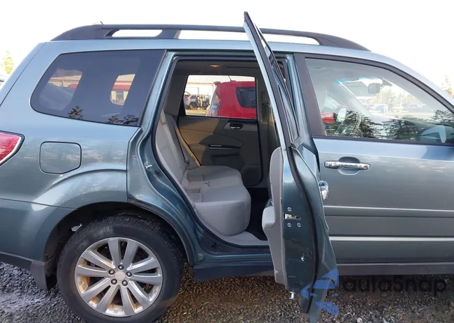 JF2SHADC1CG403977: 44048661