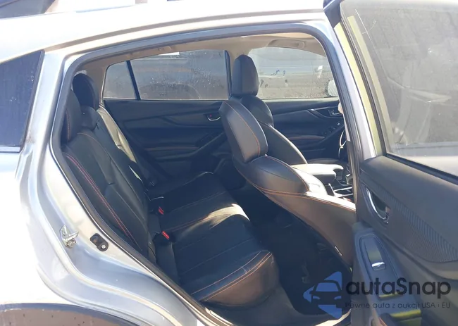 JF2GTALC8JH281776: 44048702