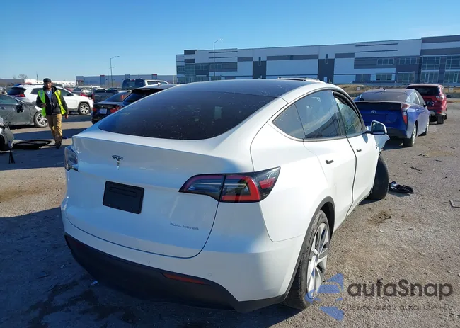 5YJYGDEEXMF071658: 44048762