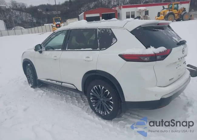 JN8BT3DD2RW450374: 44048802