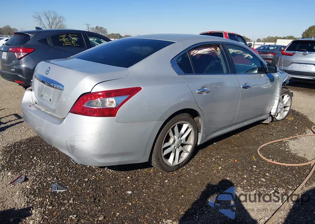 1N4AA5AP5BC816932: 44049032