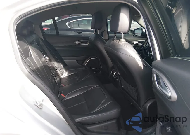 ZARFAEDN4H7533116: 44049153