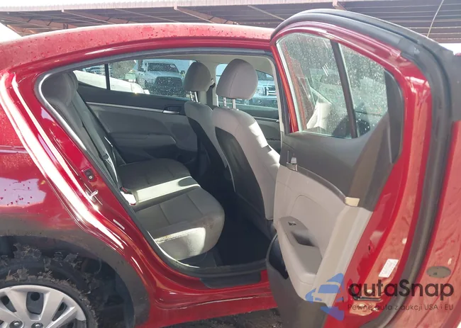 KMHD74LFXLU106260: 44048414