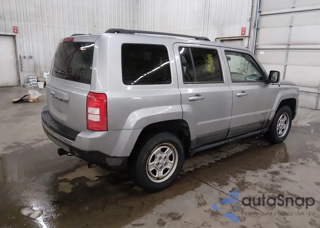 1C4NJRBB7GD512220: 44048442