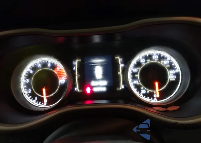 1C4PJMCSXGW311376: 44048591