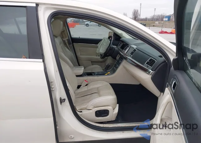 1LNHM93R39G612117: 44048592