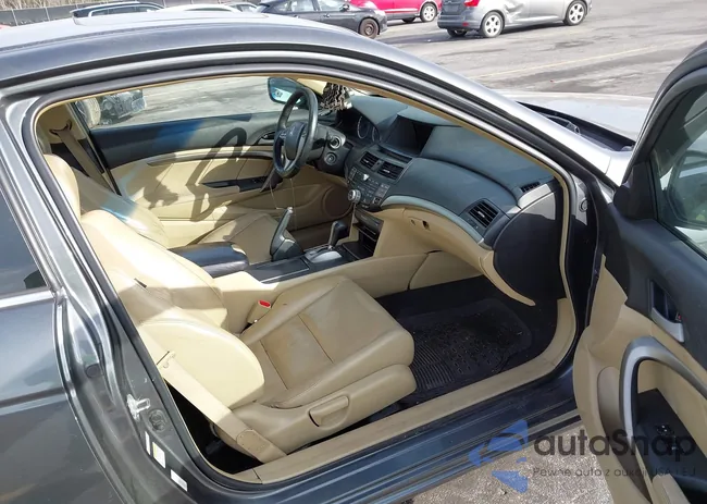 1HGCS228X9A000506: 44048615