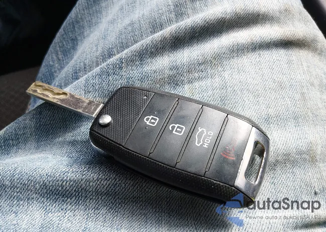 KNAGT4L36G5102609: 44048620