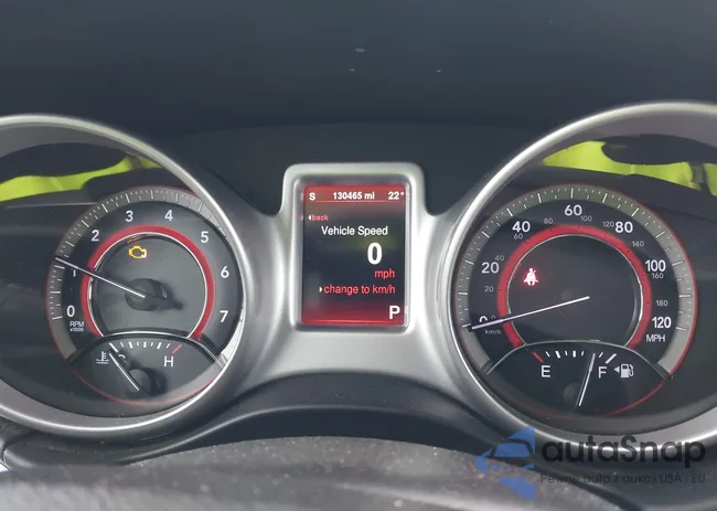 3C4PDCDG3DT557392: 44049659