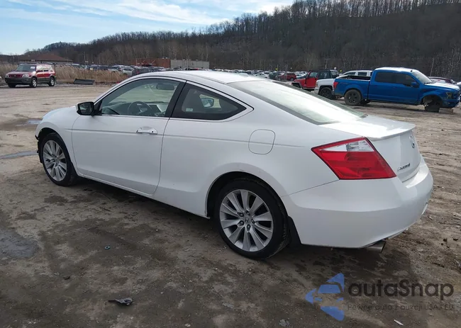 1HGCS22818A008783: 44049700