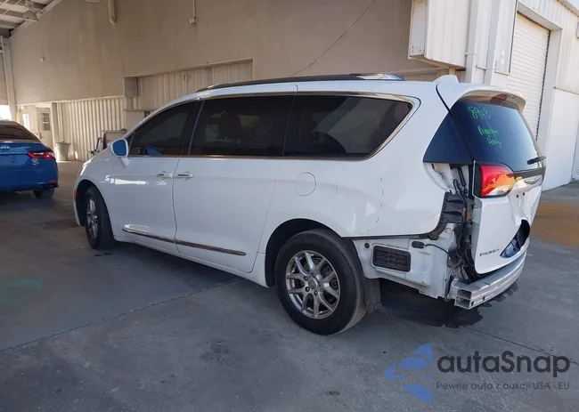 2C4RC1BG7LR114635: 44049767