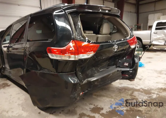 5TDDK3DC6CS046323: 44049831