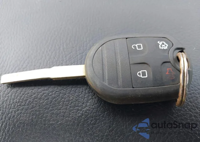 1FADP3F28DL201792: 44049836