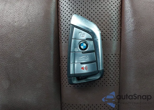 5UXCR6C09N9L82998: 44049859