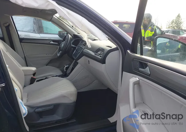 3VV2B7AX3NM177686: 44050212