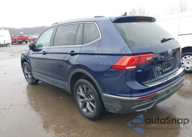 3VV2B7AX3NM177686: 44050212