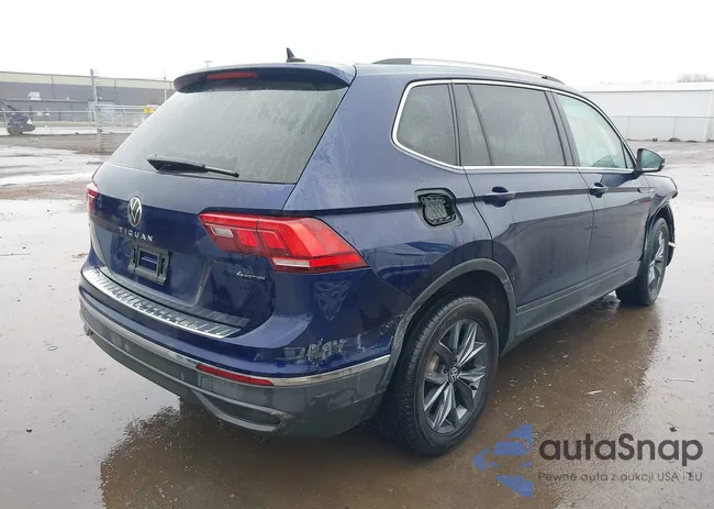 3VV2B7AX3NM177686: 44050212