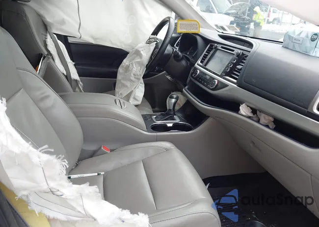 5TDJZRFH3JS849730: 44049245