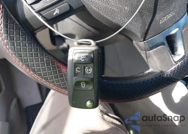 1VWCM7A34FC012871: 44049310