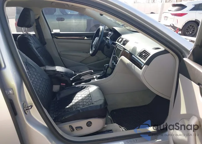 1VWCM7A34FC012871: 44049310