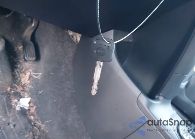 JTDBT4K33CL011107: 44049459