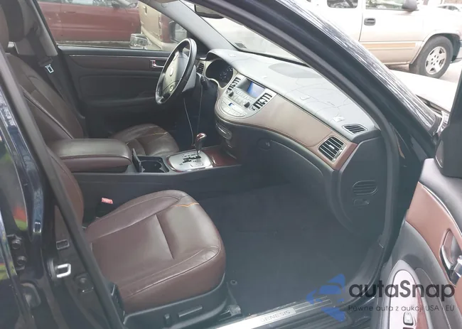 KMHGC46E89U027089: 44050631