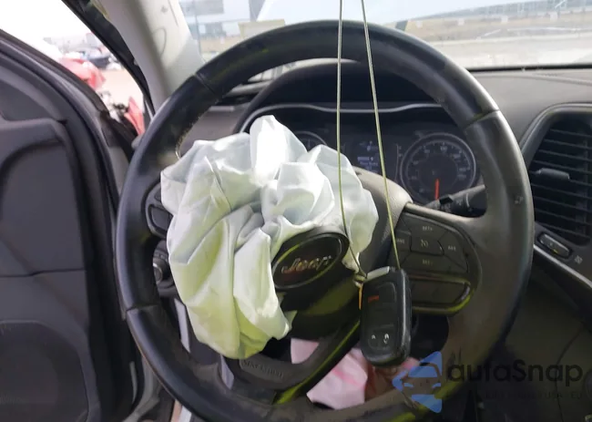 1C4PJLLB7KD286127: 44050765