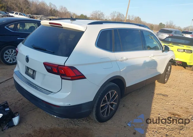 3VV3B7AX6KM048583: 44050821