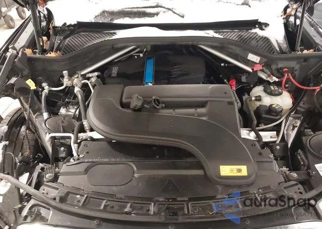 5UXKT0C5XJ0W02024: 44050853