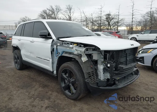 1C4RJHAG4N8606781: 44051053