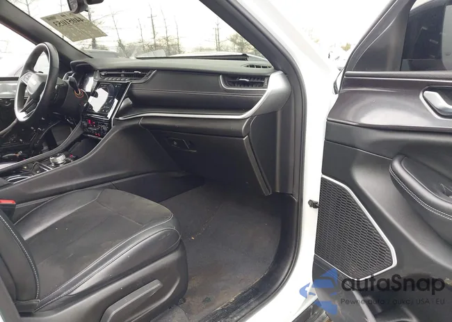 1C4RJHAG4N8606781: 44051053